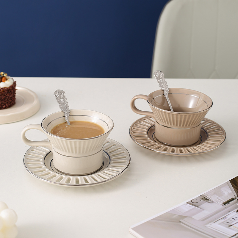 Kitchen Baking Utensil Set - หรูหราถ้วยกาแฟเซรามิคจาน Nordic Home แต่งหน้าถ้วยกาแฟชุดความงามถ้วยน้ําชายามบ่ายถ้วยน้ํา